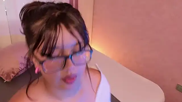 Snapshot of missy_taylor_ chatting on 09.18.25 missy taylor online show from 09.18.25