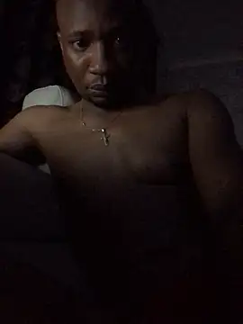 Snapshot of TheeRealShow chatting on 12.06.24 TheeRealShow online show from 12.06.24