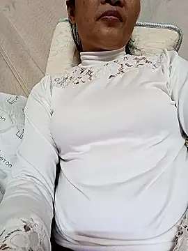 Snapshot of Lovepussyhair chatting on 01.11.26 Lovepussyhair online show from 01.11.26