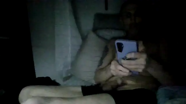 Snapshot of LayingRealism chatting on 04.05.26 LayingRealism online show from 04.05.26