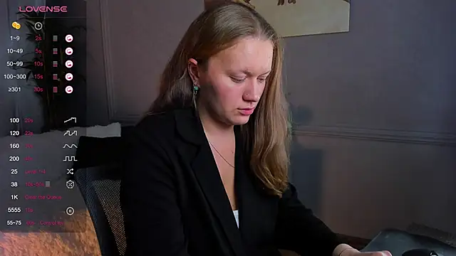 Snapshot of Ariell_Margot_ chatting on 01.21.25 Ariell Margot  online show from 01.21.25