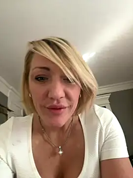 camdanz777 online show from 09.22.25