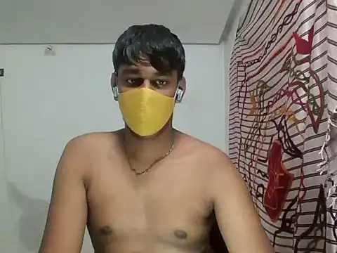 Snapshot of brownguy1234 chatting on 12.09.24 brownguy1234 online show from 12.09.24