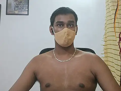 Snapshot of brownguy1234 chatting on 12.01.25 brownguy1234 online show from 12.01.25