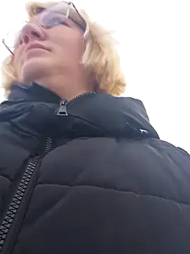 Snapshot of -Schweppes- chatting on 01.15.25 -Schweppes- online show from 01.15.25