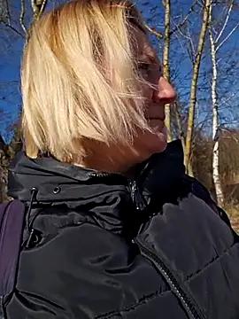 Snapshot of -Schweppes- chatting on 03.06.25 -Schweppes- online show from 03.06.25