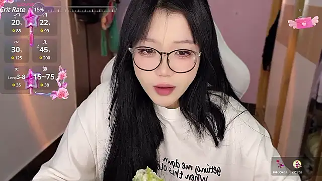 Snapshot of xiSSts chatting on 12.08.24 xiSSts online show from 12.08.24