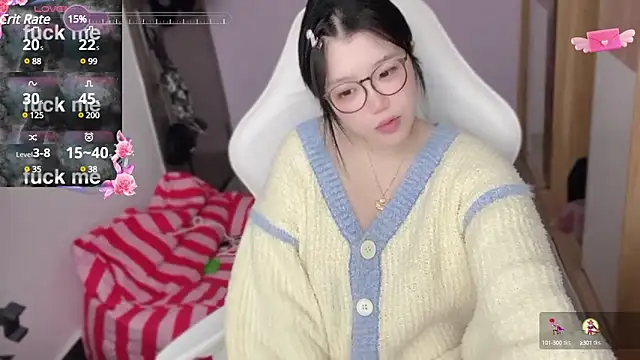 Snapshot of xiSSts chatting on 03.07.25 xiSSts online show from 03.07.25