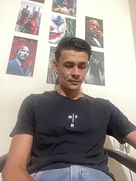 Snapshot of _Killian_ chatting on 04.10.26 Killian online show from 04.10.26