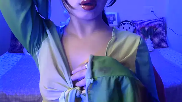 Snapshot of amrita2210 chatting on 11.22.25 amrita2210 online show from 11.22.25