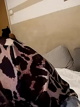 LunikaLunaX online show from 01.20.25