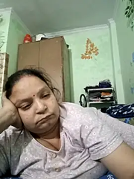 Snapshot of Kavya_kapoor chatting on 10.26.25 Kavya kapoor online show from 10.26.25