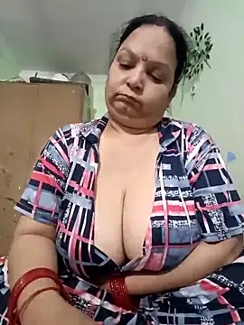 Snapshot of Kavya_kapoor chatting on 11.14.25 Kavya kapoor online show from 11.14.25