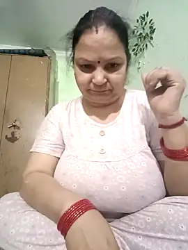 Snapshot of Kavya_kapoor chatting on 11.23.25 Kavya kapoor online show from 11.23.25