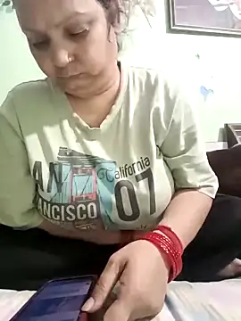 Snapshot of Kavya_kapoor chatting on 11.28.25 Kavya kapoor online show from 11.28.25