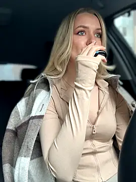 Devill Angel  online show from 10.29.25