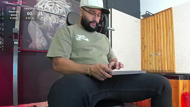 Luke  09 online show from 04.02.26