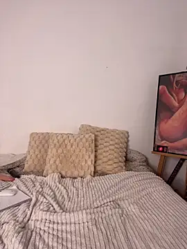 Heidi11 online show from 03.04.25