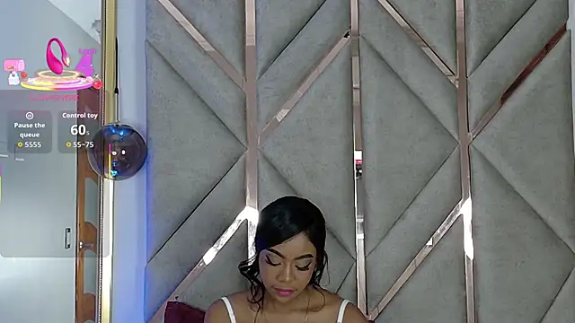 Lola King online show from 11.06.25