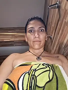 Snapshot of micaelajones chatting on 12.19.24 micaelajones online show from 12.19.24