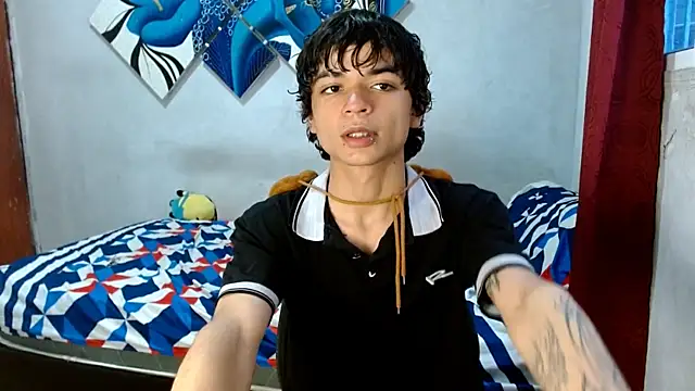 Snapshot of Lovebeng_ chatting on 09.19.25 Lovebeng online show from 09.19.25