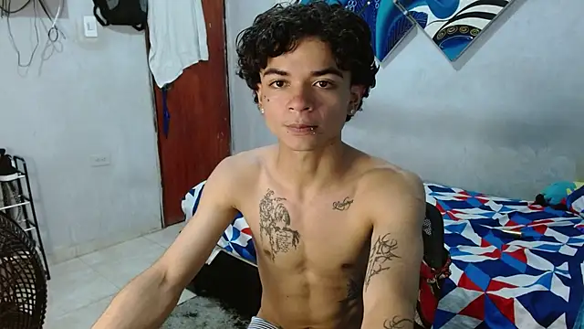 Snapshot of Lovebeng_ chatting on 12.14.25 Lovebeng online show from 12.14.25