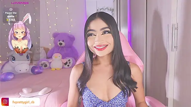 Snapshot of urfavprettygirl chatting on 11.10.25 urfavprettygirl online show from 11.10.25