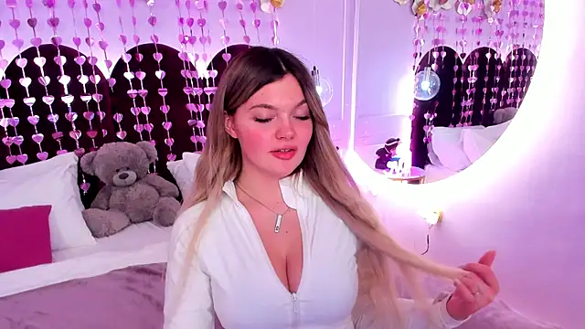 ZaraBloom online show from 02.15.26