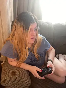 PuckBunny17 online show from 02.13.25