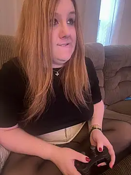 PuckBunny17 online show from 03.04.26