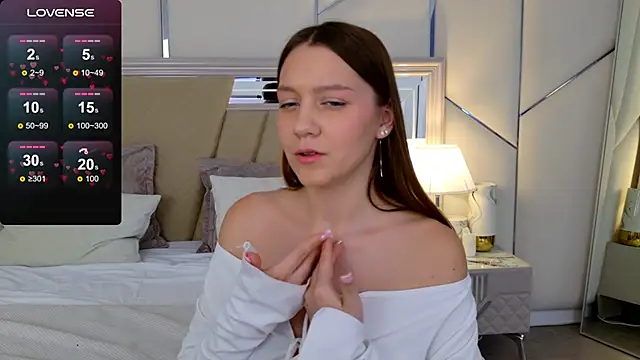 Snapshot of AliceBrayan chatting on 02.22.25 AliceBrayan online show from 02.22.25