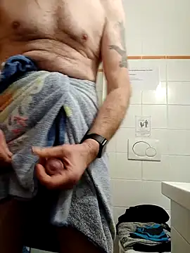 Snapshot of pascalino100 chatting on 03.11.26 pascalino100 online show from 03.11.26