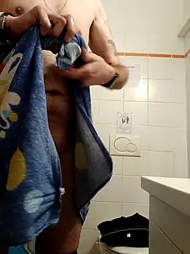 Snapshot of pascalino100 chatting on 03.19.26 pascalino100 online show from 03.19.26