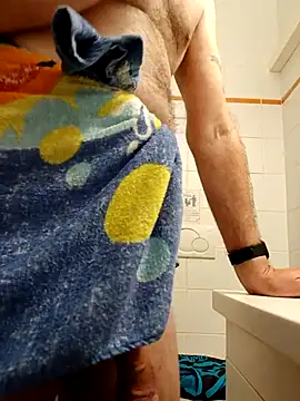 Snapshot of pascalino100 chatting on 04.08.26 pascalino100 online show from 04.08.26