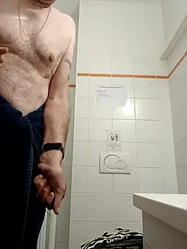 Snapshot of pascalino100 chatting on 04.16.26 pascalino100 online show from 04.16.26