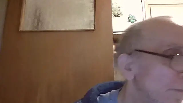 Snapshot of mariusica1@xh chatting on 03.14.26 mariusica1xh online show from 03.14.26