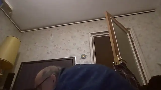 Snapshot of mariusica1@xh chatting on 03.28.26 mariusica1xh online show from 03.28.26