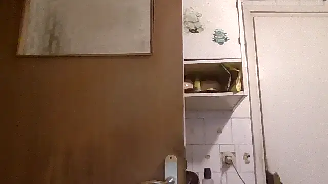 Snapshot of mariusica1@xh chatting on 04.02.26 mariusica1xh online show from 04.02.26