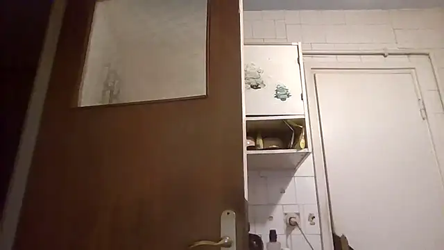 Snapshot of mariusica1@xh chatting on 04.03.26 mariusica1xh online show from 04.03.26