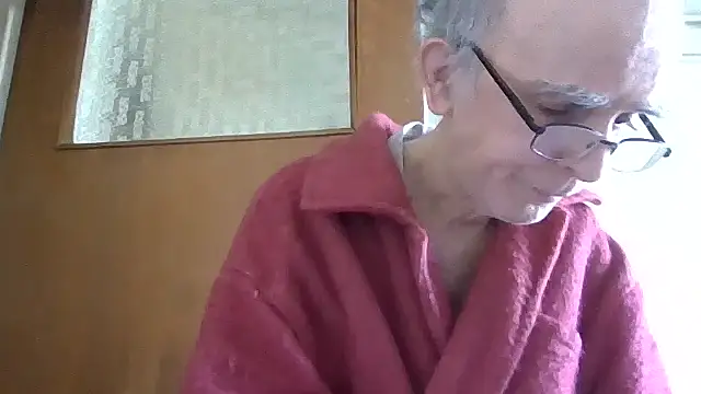 Snapshot of mariusica1@xh chatting on 05.18.26 mariusica1xh online show from 05.18.26
