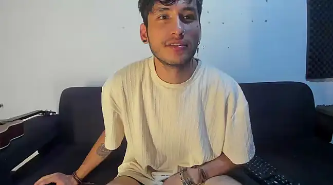 Snapshot of Henrikk_senn chatting on 12.03.24 Henrikk senn online show from 12.03.24