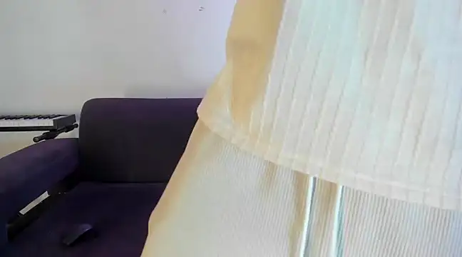 Snapshot of Henrikk_senn chatting on 12.23.24 Henrikk senn online show from 12.23.24