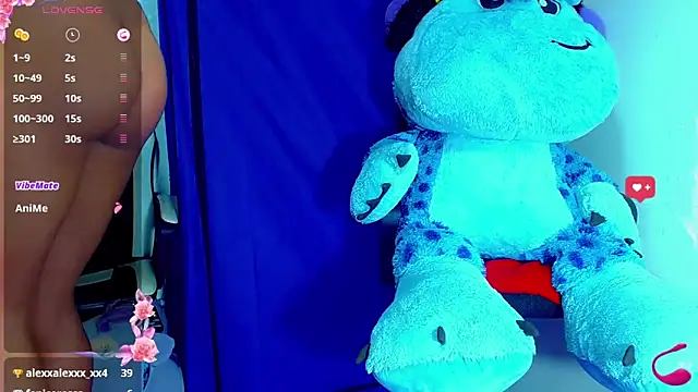 Snapshot of nicol_gill_ chatting on 01.14.25 nicol gill online show from 01.14.25