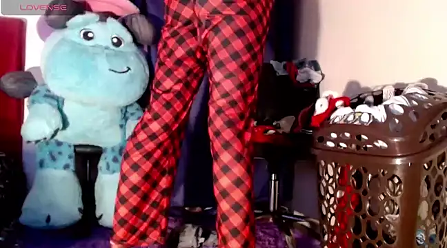 Snapshot of nicol_gill_ chatting on 02.04.25 nicol gill online show from 02.04.25