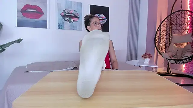 Snapshot of Angela_donnato chatting on 09.18.25 Angela donnato online show from 09.18.25