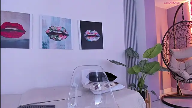 Snapshot of Angela_donnato chatting on 11.08.25 Angela donnato online show from 11.08.25