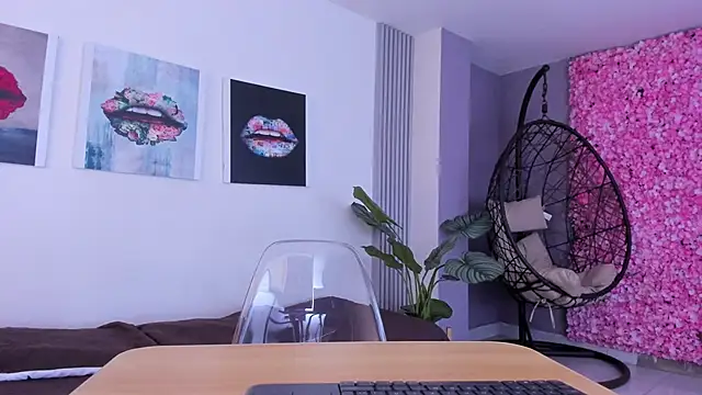 Snapshot of Angela_donnato chatting on 11.22.25 Angela donnato online show from 11.22.25