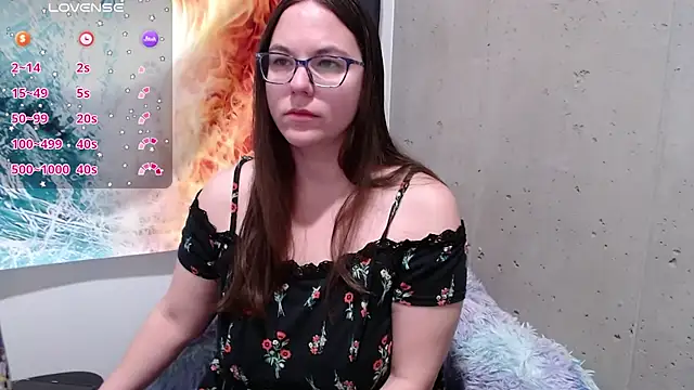 Snapshot of Punishwithpain chatting on 11.24.25 Punishwithpain online show from 11.24.25