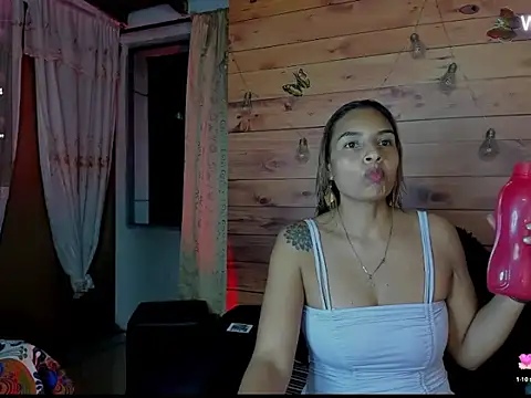 mykaelahoney online show from 11.11.25