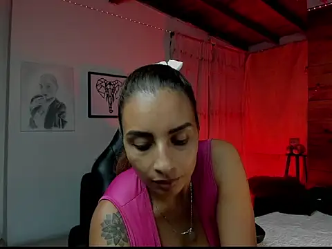 mykaelahoney online show from 12.03.25